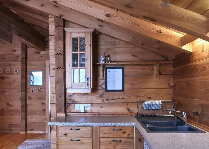 Lodge Mountainranger - - In & Out